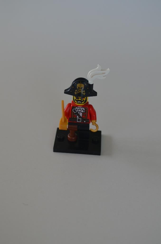 Lego: nr. 8833 Pitate Capitain serie 8 col127., Kinderen en Baby's, Speelgoed | Duplo en Lego, Lego, Zo goed als nieuw, Minifiguur