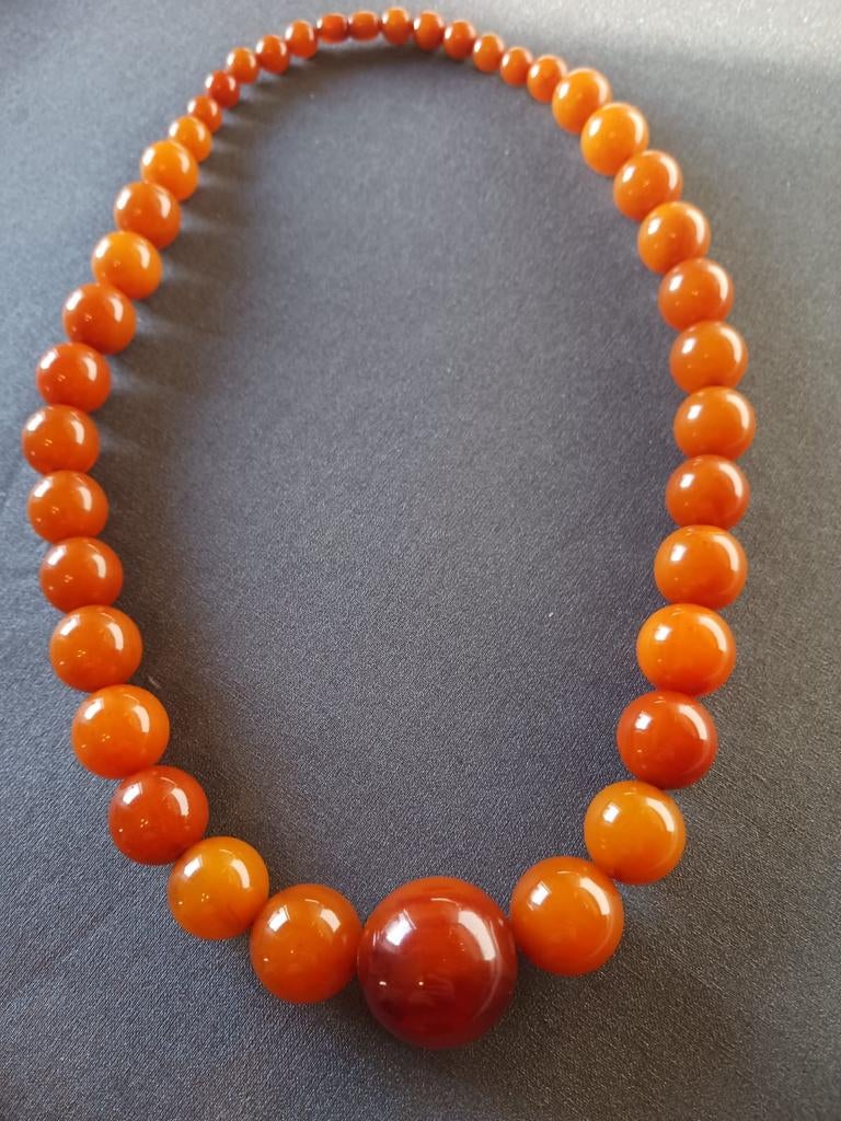 Collier en bakélite jaune orangé, Bijoux, Sacs & Beauté, Colliers, Enlèvement, Jaune