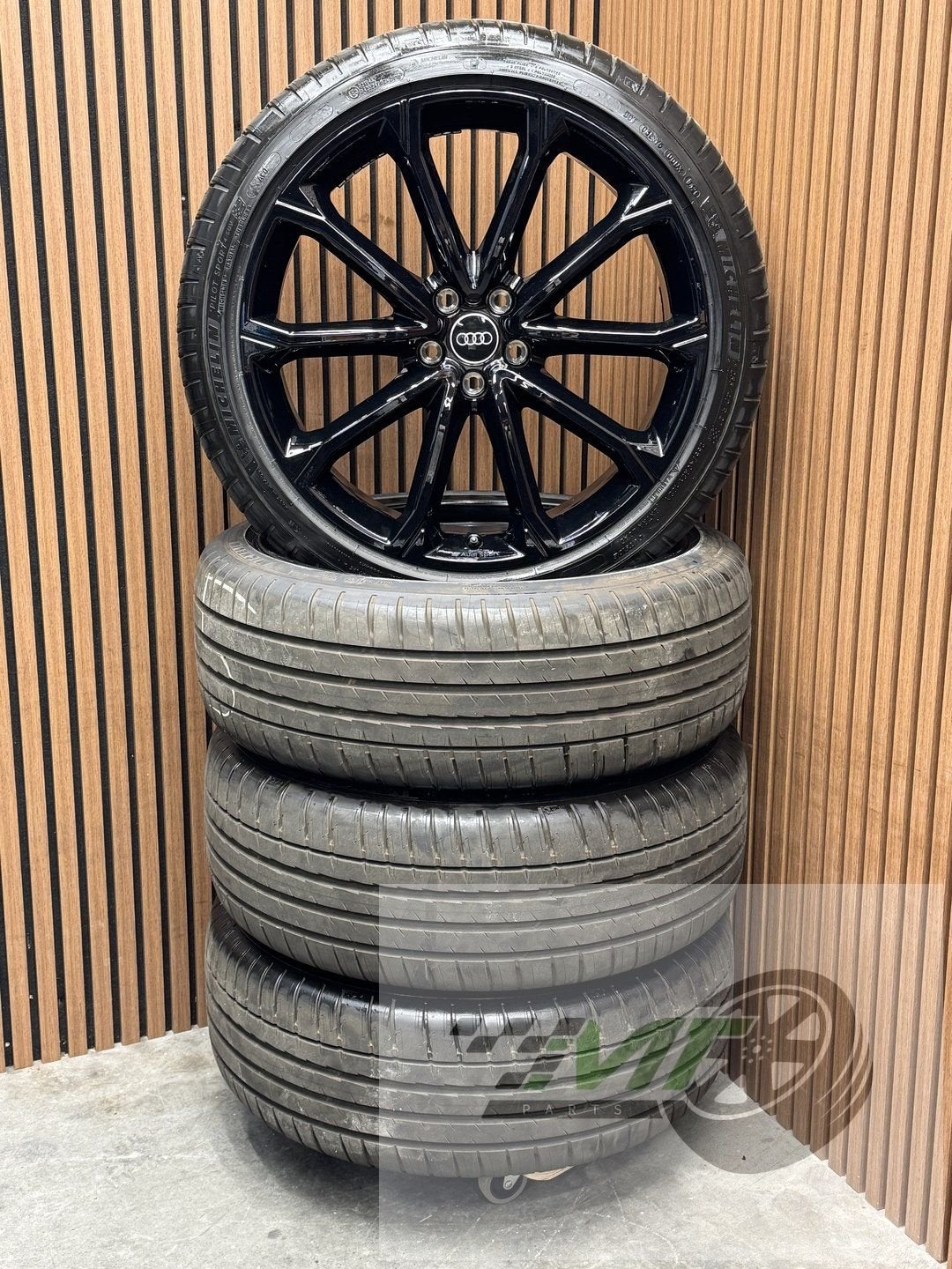 21" Audi Q5 SQ5 Sportback ehybride 10-SPK-POLYGON BTW OEM, 255 mm, - Audi AG, - Auto-Union-Str. 1 85057 Ingolstadt Deutschland