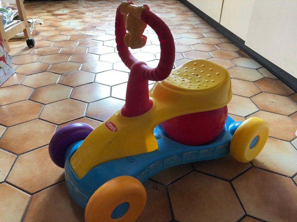 trotteur porteur PLAYSKOOL, Enfants & Bébés, Enlèvement, Comme neuf, Autres types