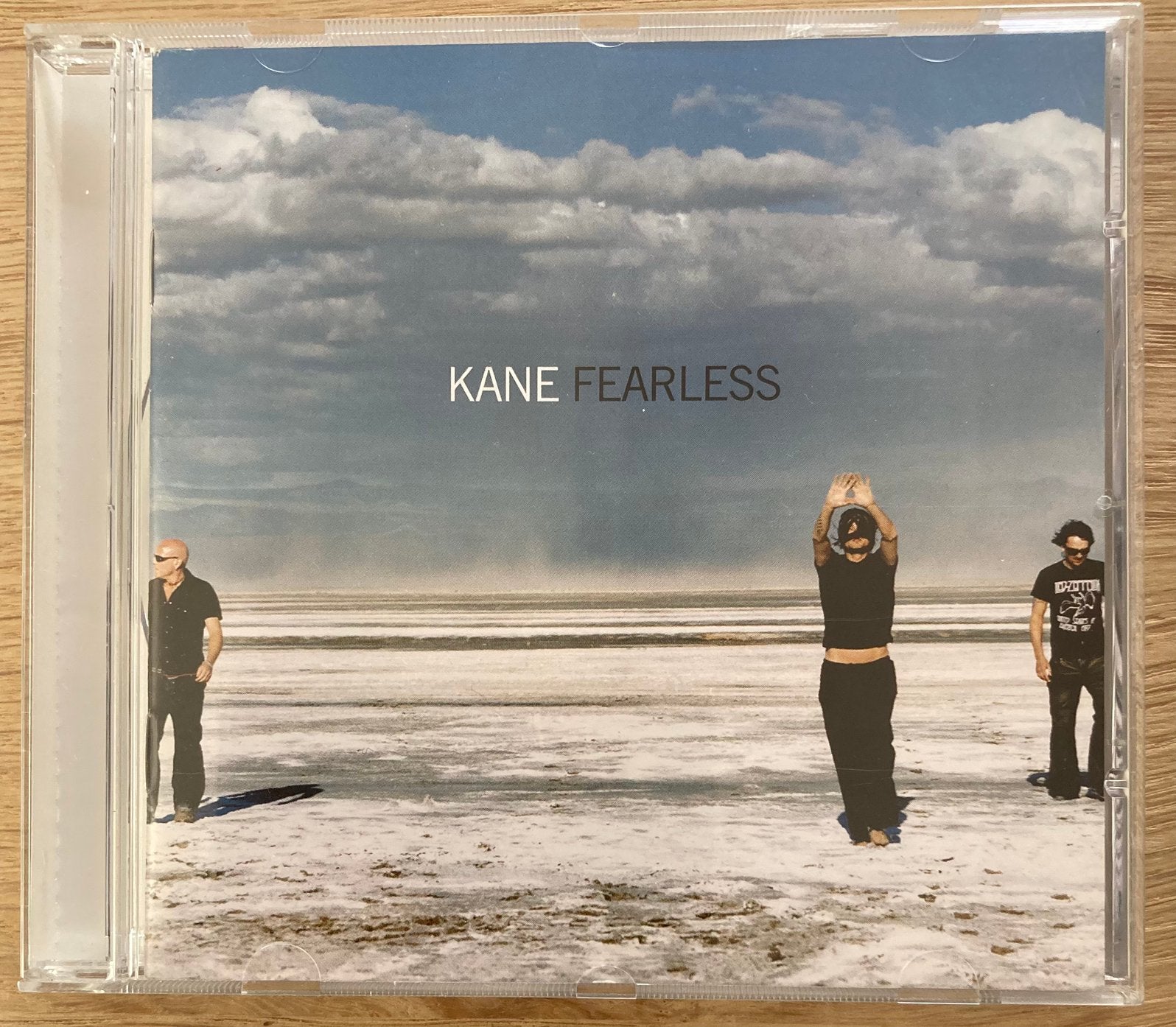 Kane - Fearless, CD & DVD, CD | Rock, Rock alternatif, Comme neuf, Enlèvement, Comprend un livret