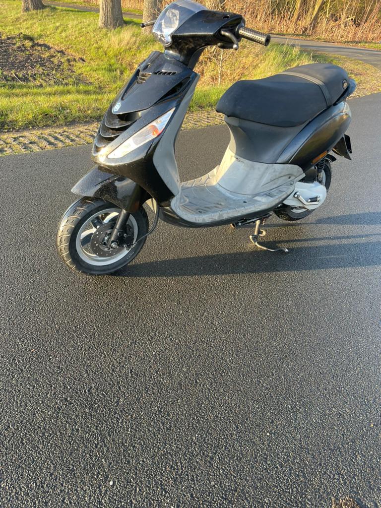 Piaggio zip 2000 2t 70/50, Ophalen, Zo goed als nieuw, Zip