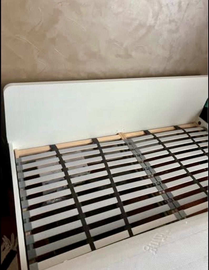 Lit double 160x200 Ikea 80€, Maison & Meubles, Chambre à coucher | Lits, Enlèvement, Utilisé, 200 cm, Deux personnes