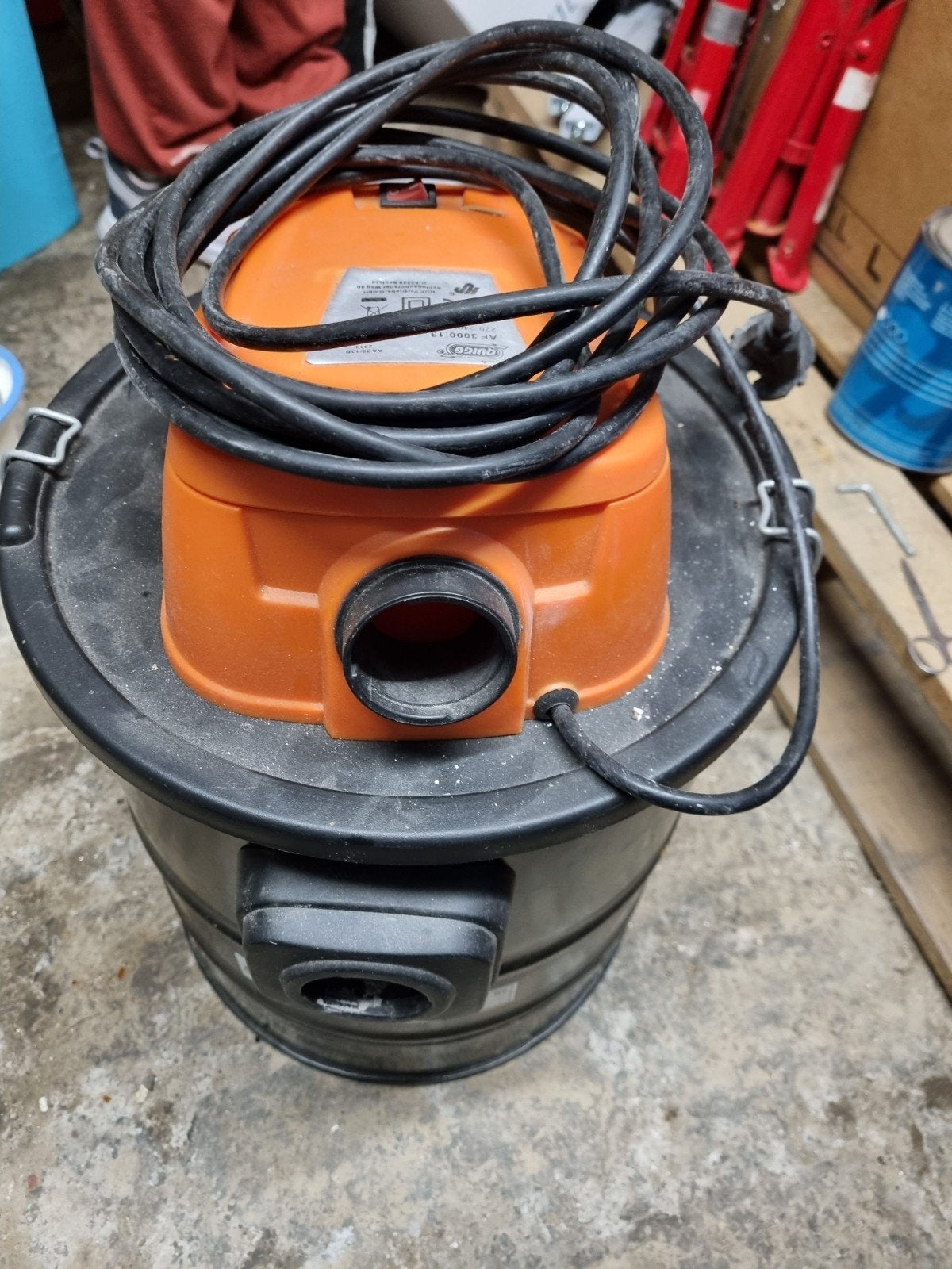 Aspirateur à cendres, Bricolage & Construction, Enlèvement, Comme neuf
