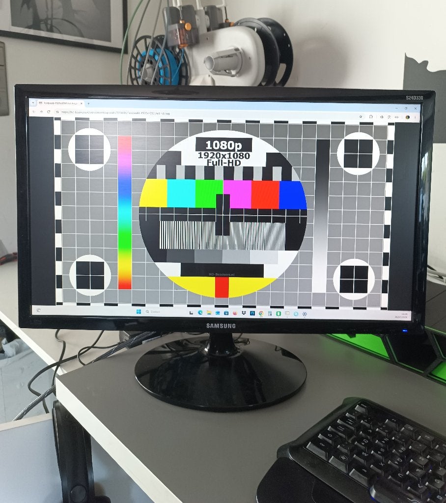 Samsung S24D330H 24" monitor, Computers en Software, Monitoren, Gebruikt, 60 Hz of minder, HDMI, VGA, Gaming, Draaibaar, Kantelbaar