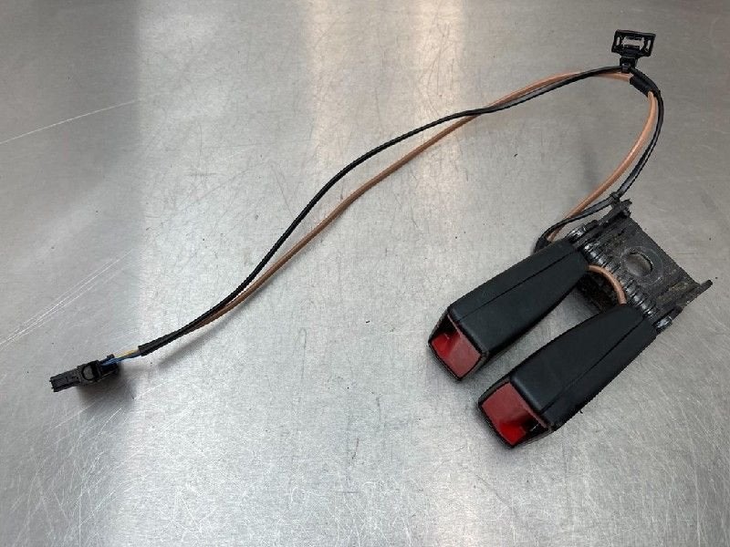 BOUCLE DE CEINTURE ARRIÈRE GAUCHE Daewoo / Chevrolet Aveo, Utilisé, Daewoo