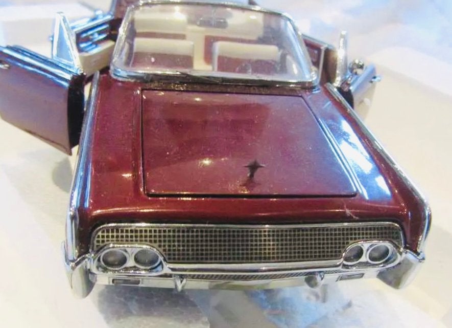 Franklin Mint Lincoln Continental 1961 schaal 1:24, Hobby en Vrije tijd, Modelauto's | 1:24, Verzenden, Nieuw, Auto, Overige merken