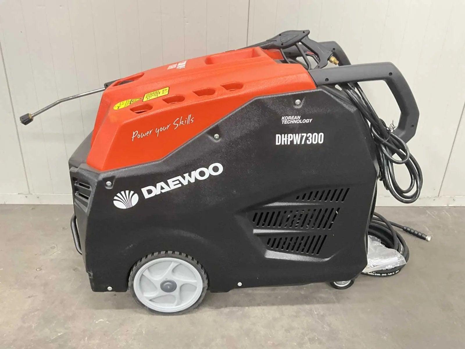 Daewoo DHPW7300 professionele heetwater hogedrukreiniger, Tuin en Terras, Ophalen, Zo goed als nieuw