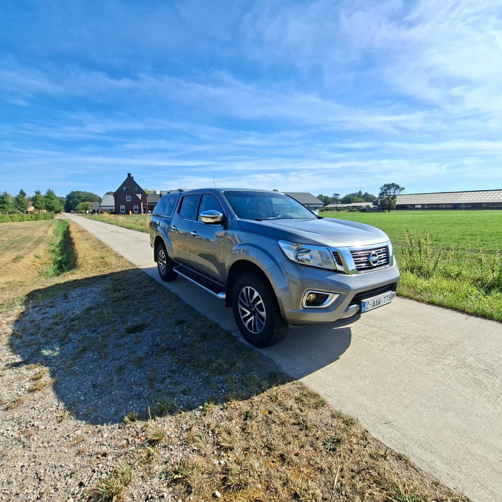 Nissan Navara in zeer propere staat, LICHTE VRACHT., Autos, Argent ou Gris, 5 portes, Automatique, Particulier