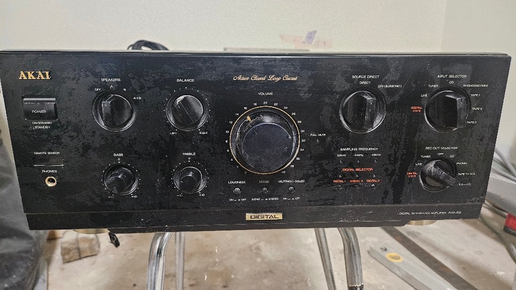 Amplificateur Hi-fi AKAI (en panne), TV, Hi-fi & Vidéo, Enlèvement, Ne fonctionne pas