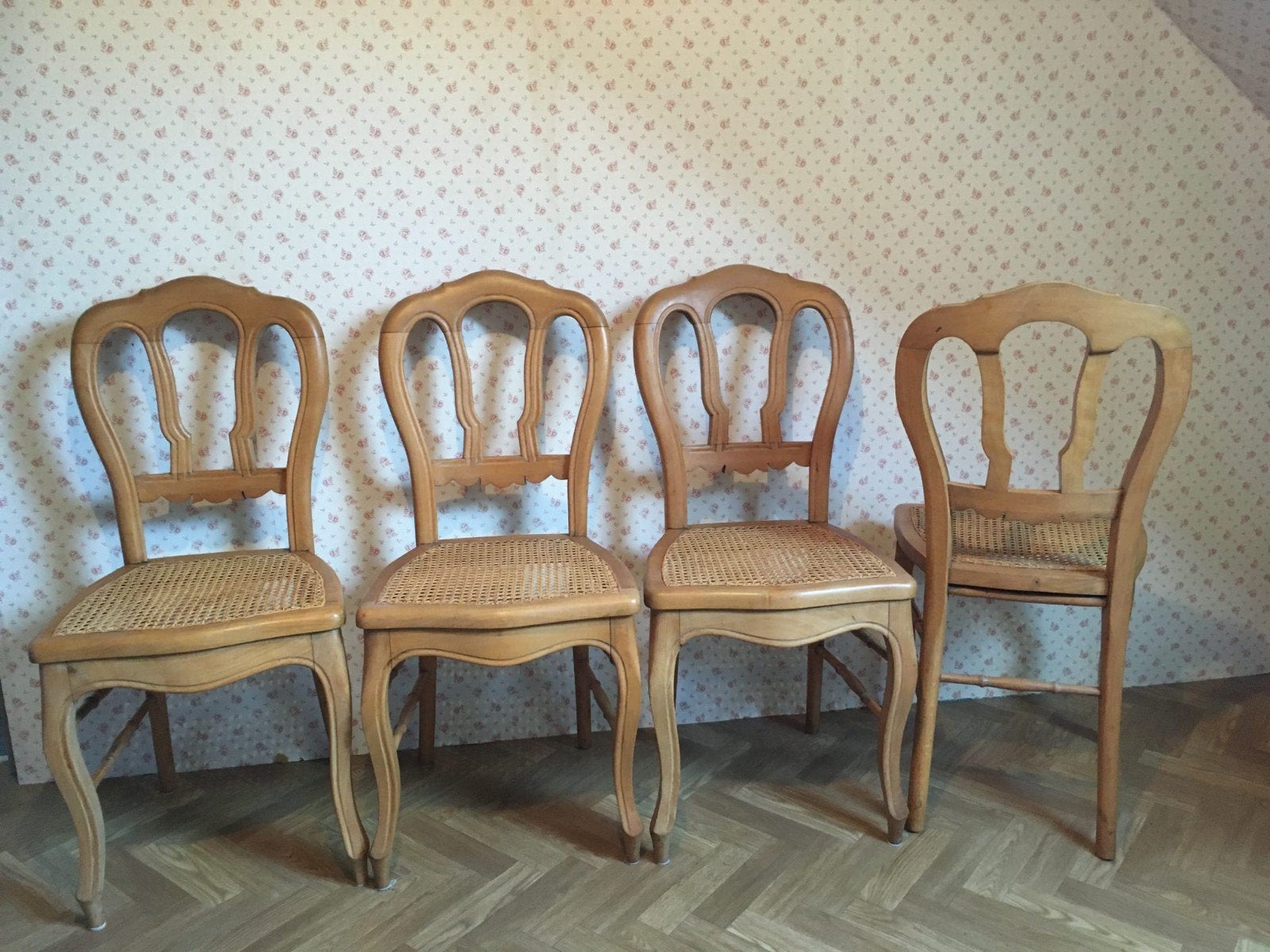 4 beukenhouten stoelen, in perfecte staat., Antiek en Kunst, Ophalen