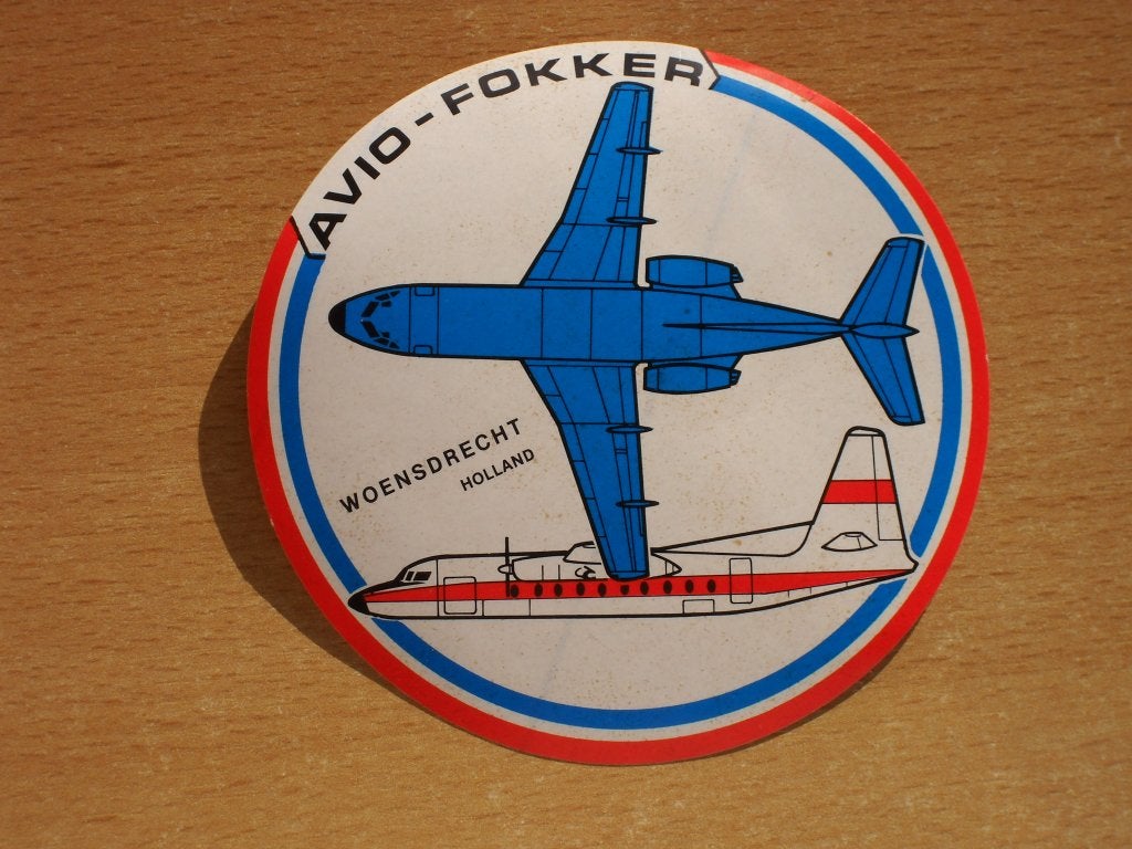 sticker Avio Fokker - Woensdrecht Holland - vliegtuig, Verzamelen, Ophalen of Verzenden, Zo goed als nieuw, Overige typen