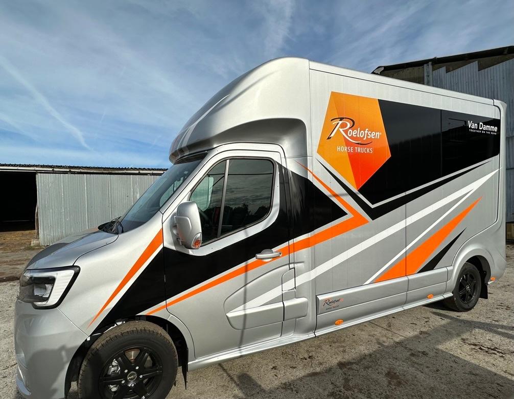Camionnette de transport de chevaux, Dieren en Toebehoren, Paarden en Pony's | Trailers en Aanhangwagens, Zo goed als nieuw, Overige typen