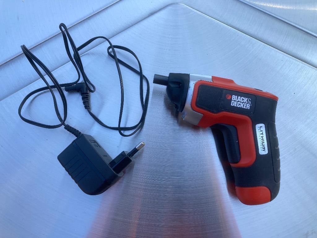 Black+Decker Kleine elektrische schroefmachine, Doe-het-zelf en Bouw, Ophalen of Verzenden, Gebruikt, Minder dan 400 watt, Boor- en Schroefmachine