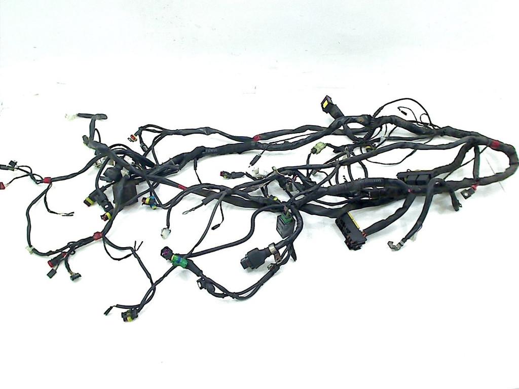 FAISCEAU DE CÂBLAGE DIVERS Piaggio, Dhr. S. di Majo, Utilisé, Info@cama-motorparts.nl, P.J. Troelstraweg 8 8
3144 CX  MAASSLUIS, NL