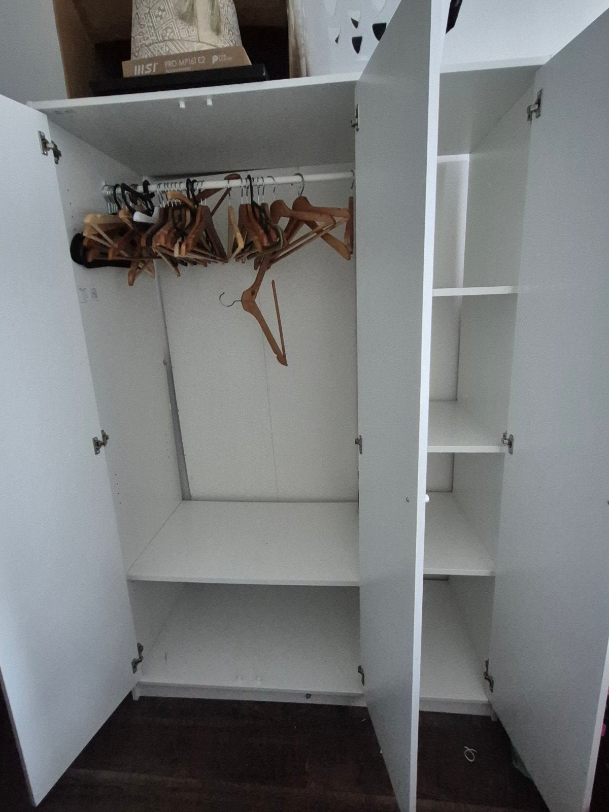 witte ikea kast, Huis en Inrichting, Ophalen