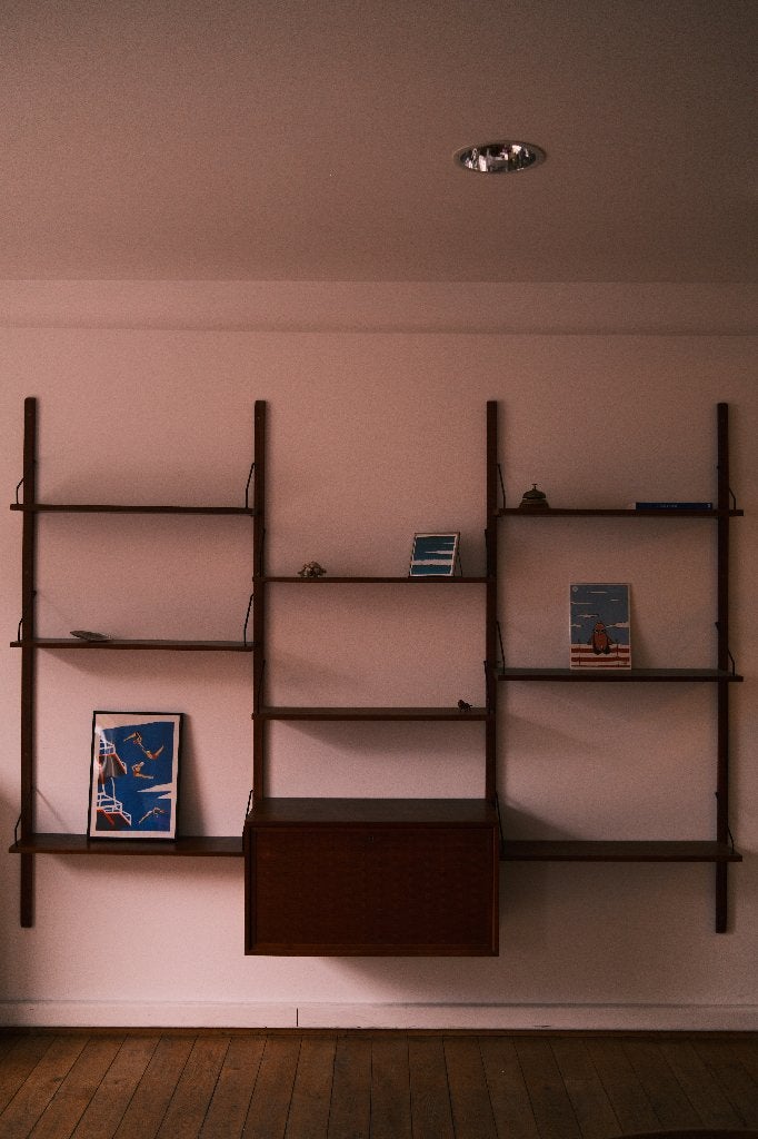 Royal System - Armoire murale Poul Cadovius, Maison & Meubles, 25 à 50 cm, 250 à 300 cm, Avec abattant(s), Utilisé