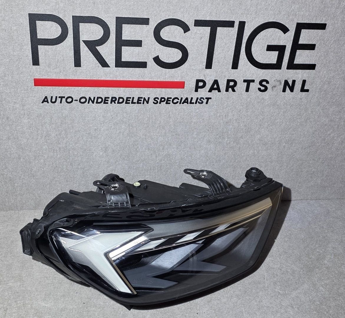 Koplamp Audi A1 82A Voll LED Rechts Origineel 82A941034D, -, Origine de la pièce connue, Audi, Utilisé
