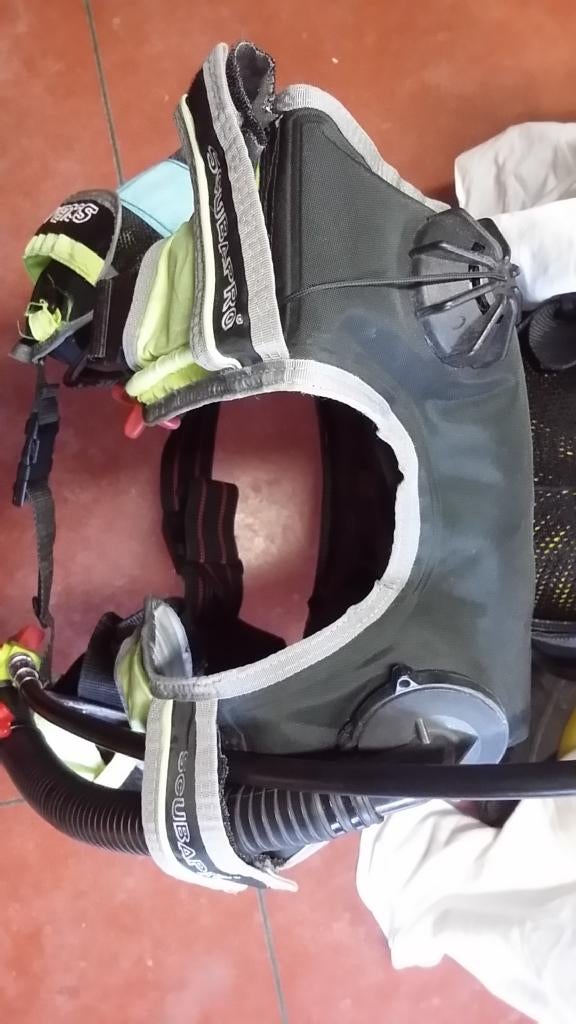 Scubapro gilet de sécurité., Enlèvement