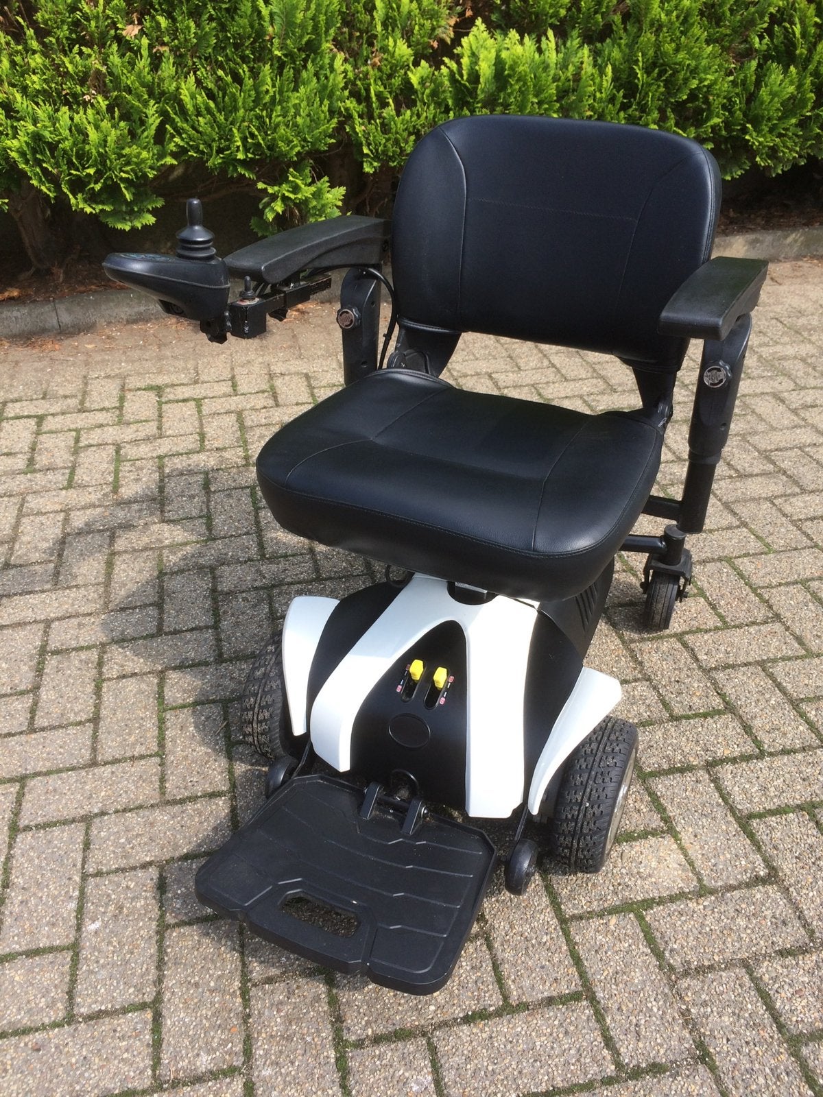 Nieuw elektrisch binnenrolstoeltje in de hoogte verstelbaar, Divers, Chaises roulantes, Enlèvement, Neuf, Fauteuil roulant électrique
