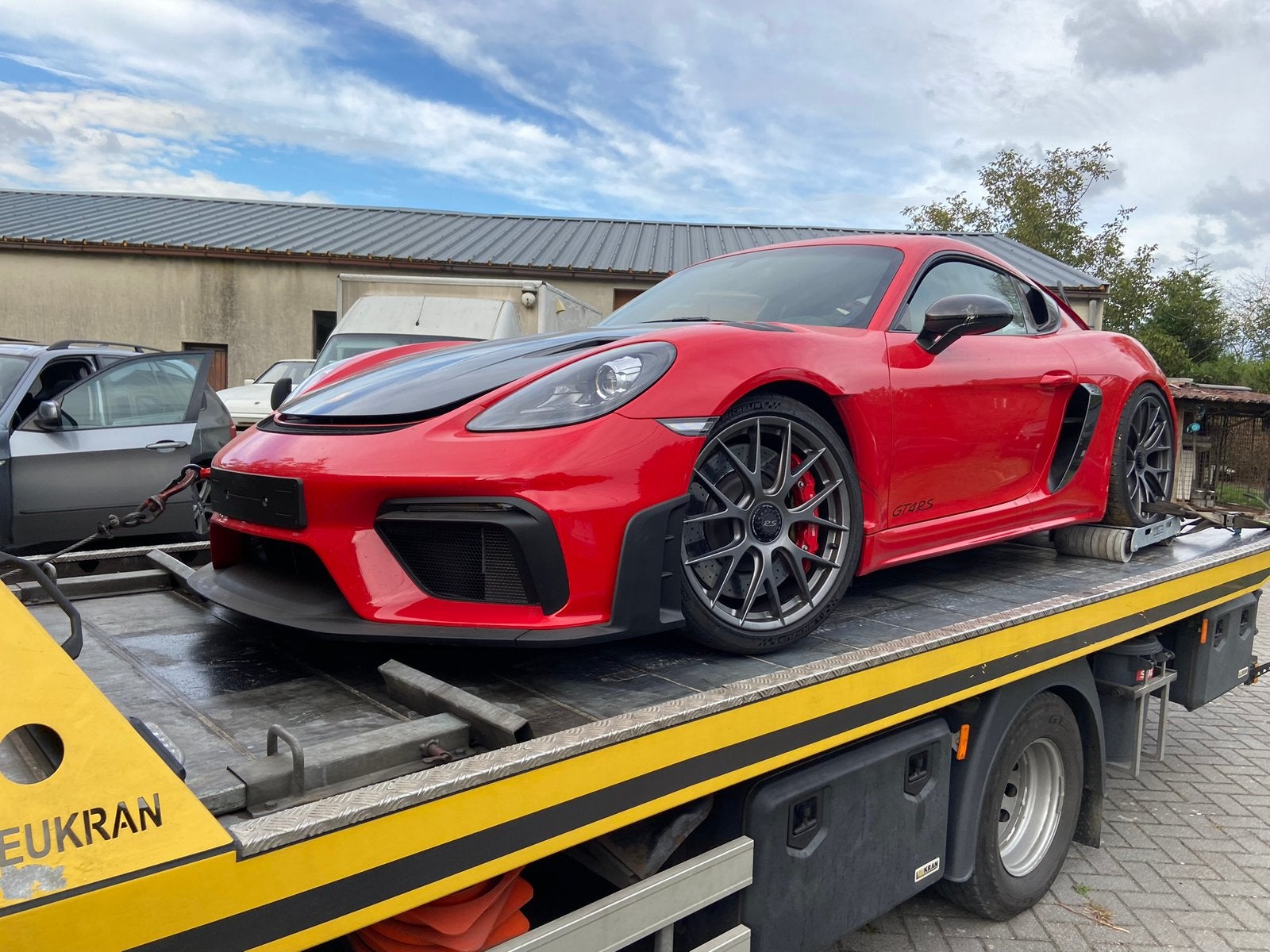 Professioneel autotransport EUROPA BENELUX takeldienst