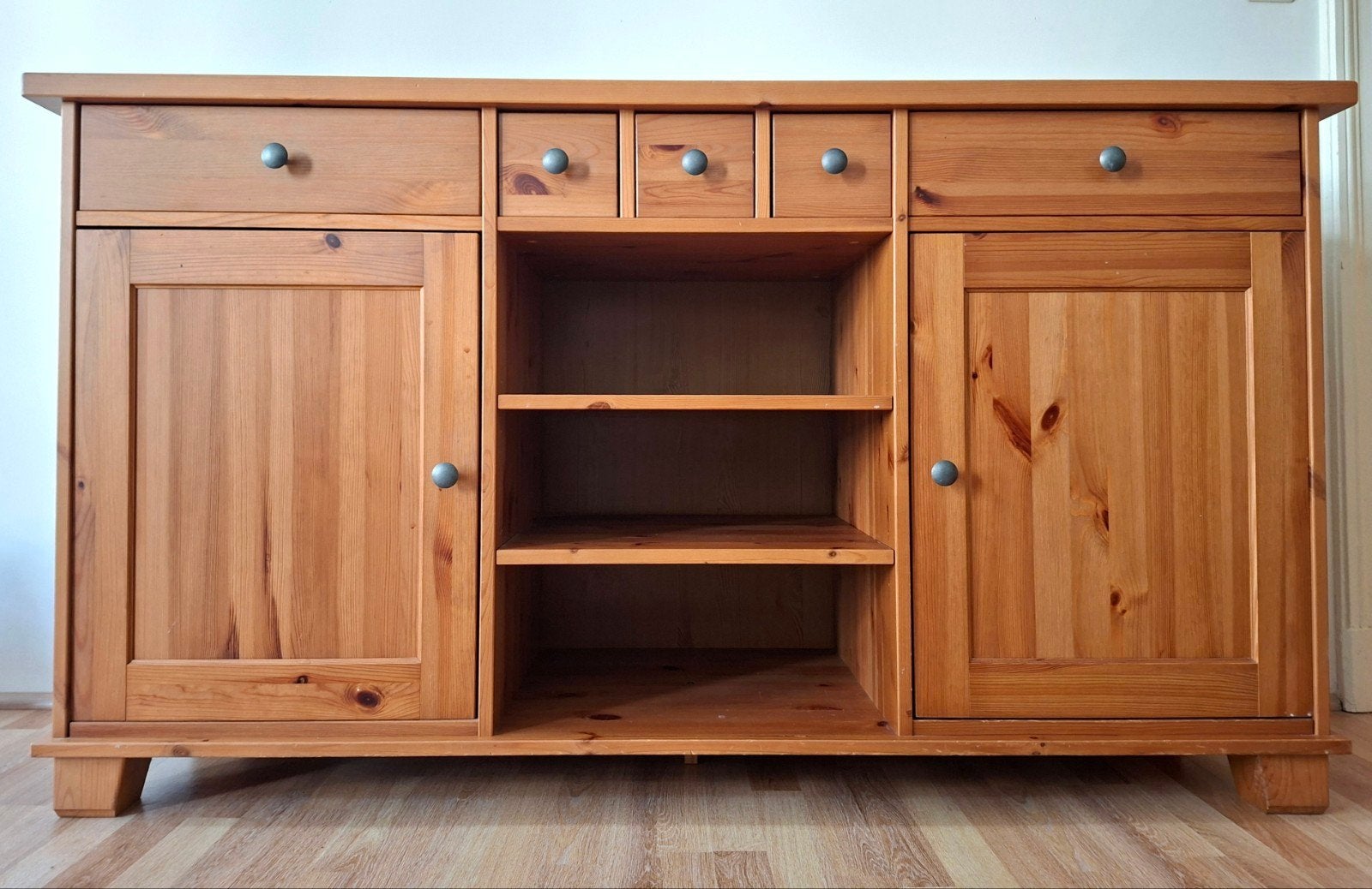 Commode IKEA Hemnes en bois de sapin, Maison & Meubles, Armoires | Dressoirs, Chêne
