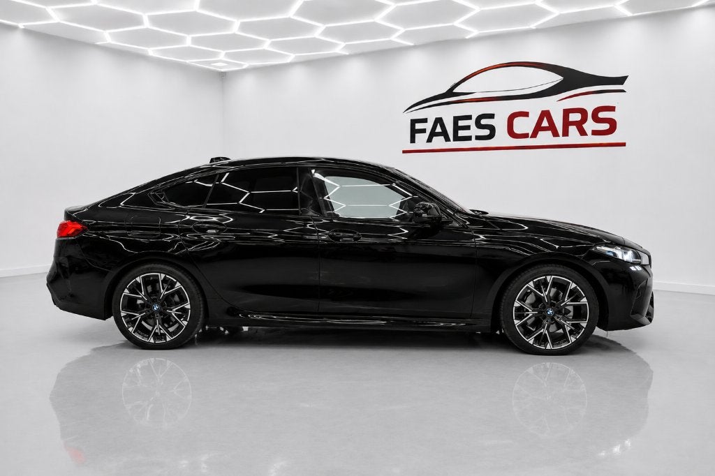 Bmw 216 Grand Coupé M pakket als nieuw, Autos, BMW, 90 kW, Entreprise, Garantie prolongée, Entretenue par le concessionnaire