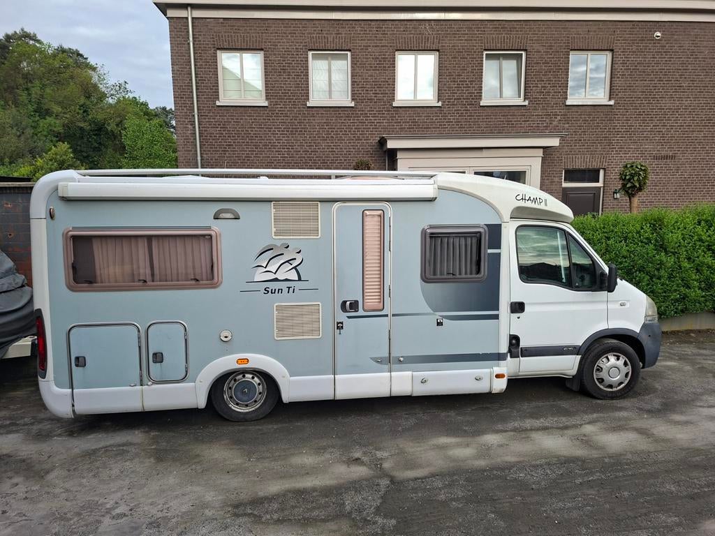 Renault Knaus Sun Ti, Integraal, Tot en met 2, Particulier, Luifel