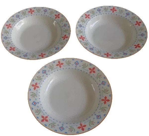 Vaisselle Froukje 3 assiettes creuses d'assiettes à pâtes 22, Maison & Meubles, Cuisine | Vaisselle, Assiettes(s), Comme neuf