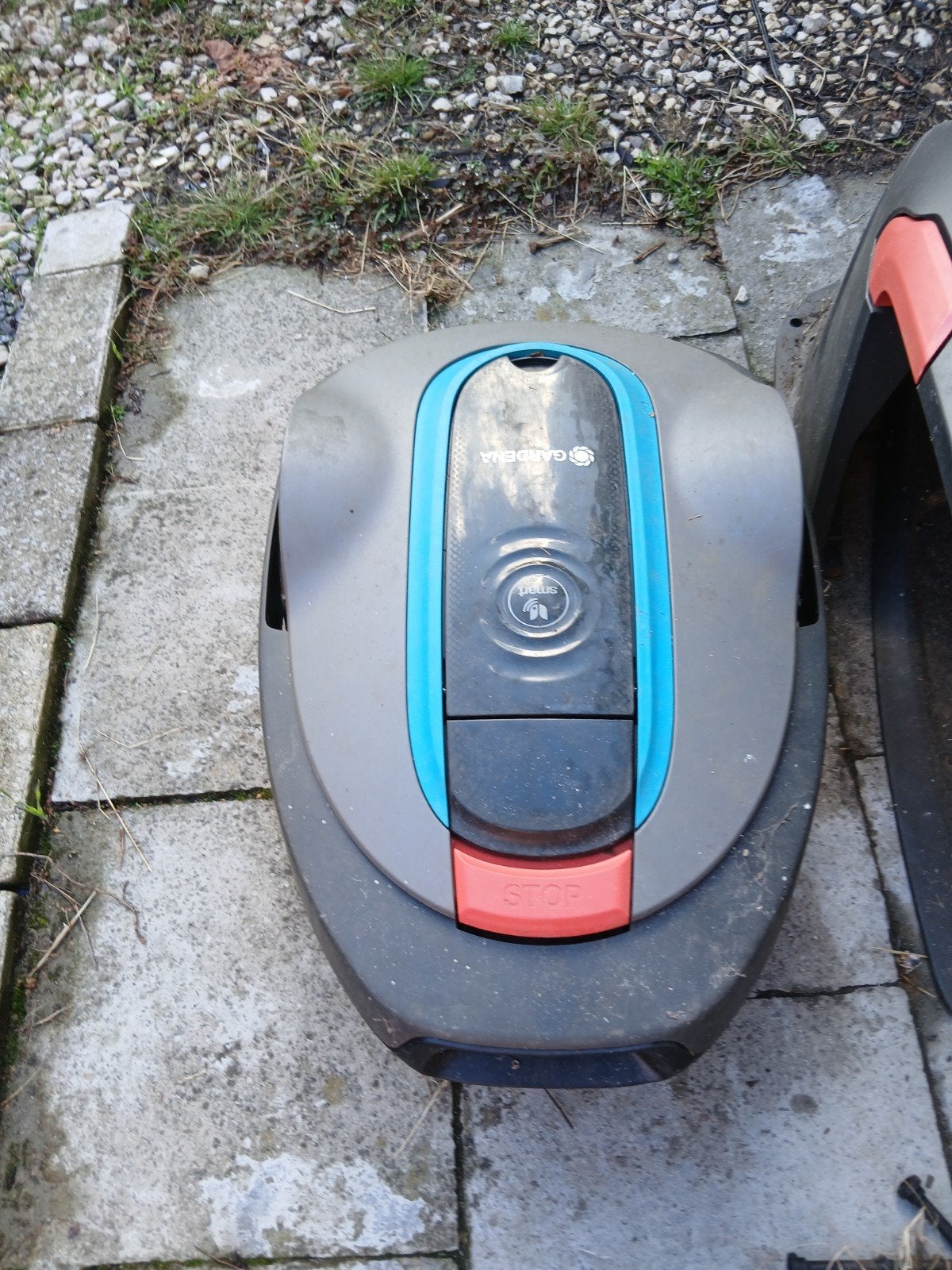 GARDENA SILENO city 250 m² – robotmaaier + garage + acces, Ophalen, Gebruikt, Gardena
