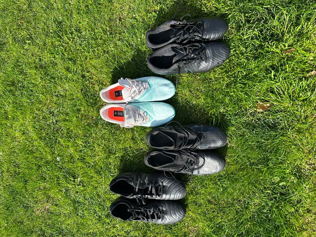 Voetbalschoenen, Enlèvement, Comme neuf