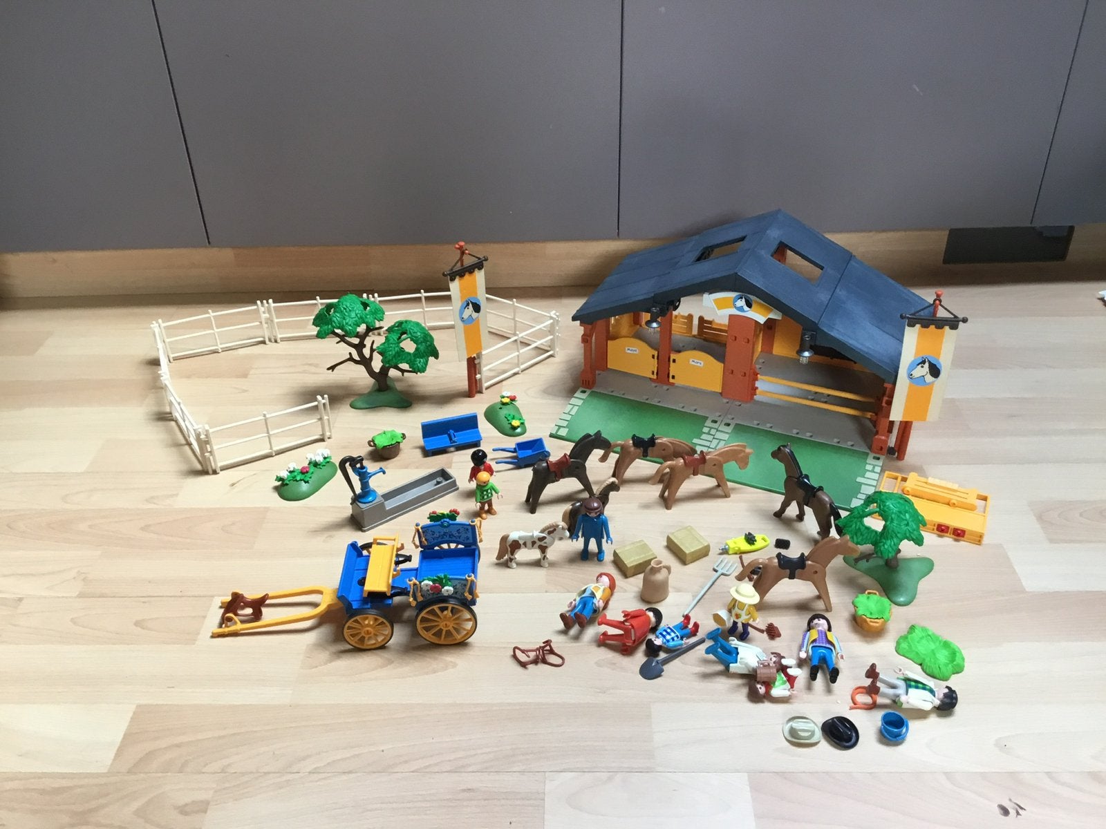 Manege volledig + extra’s, Kinderen en Baby's, Ophalen of Verzenden, Zo goed als nieuw