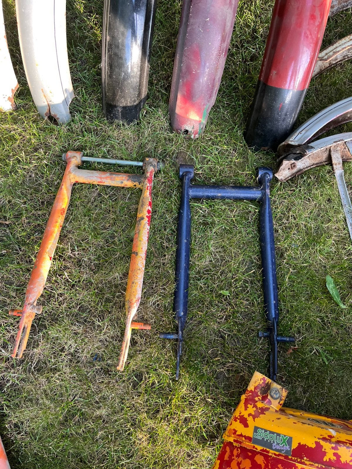 Achterbrug honda amigo novio, Enlèvement