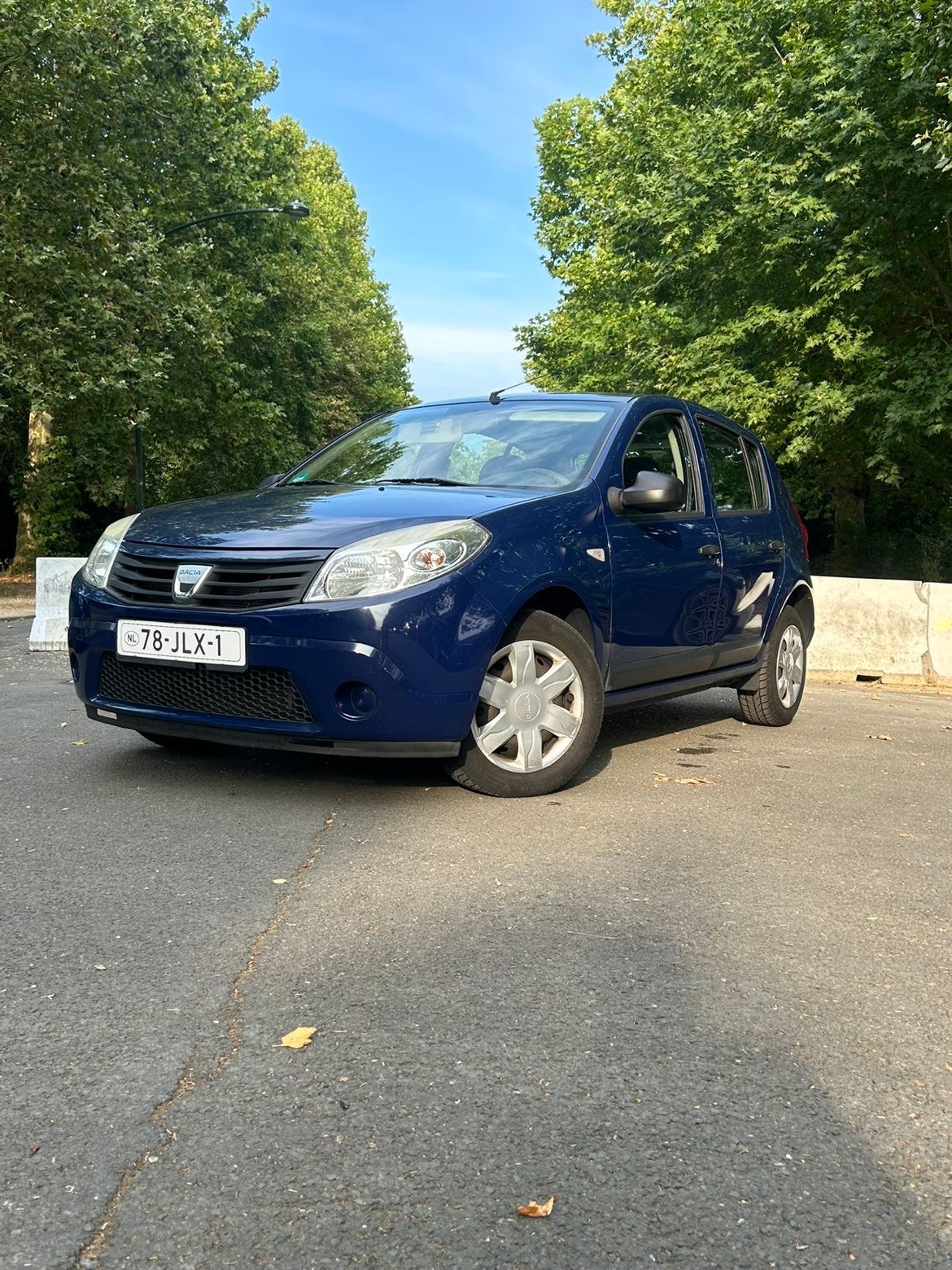Dacia Sandero 1.2 16V Ct Vente et airco OK, Auto's, Voorwielaandrijving, Stof, Zwart, 4 cilinders