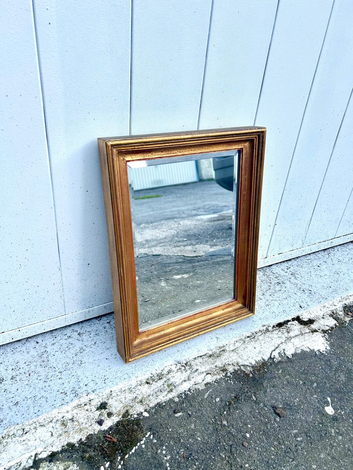 Kleine vintage gouden spiegel 39 x 29 cm, Antiek en Kunst, Ophalen