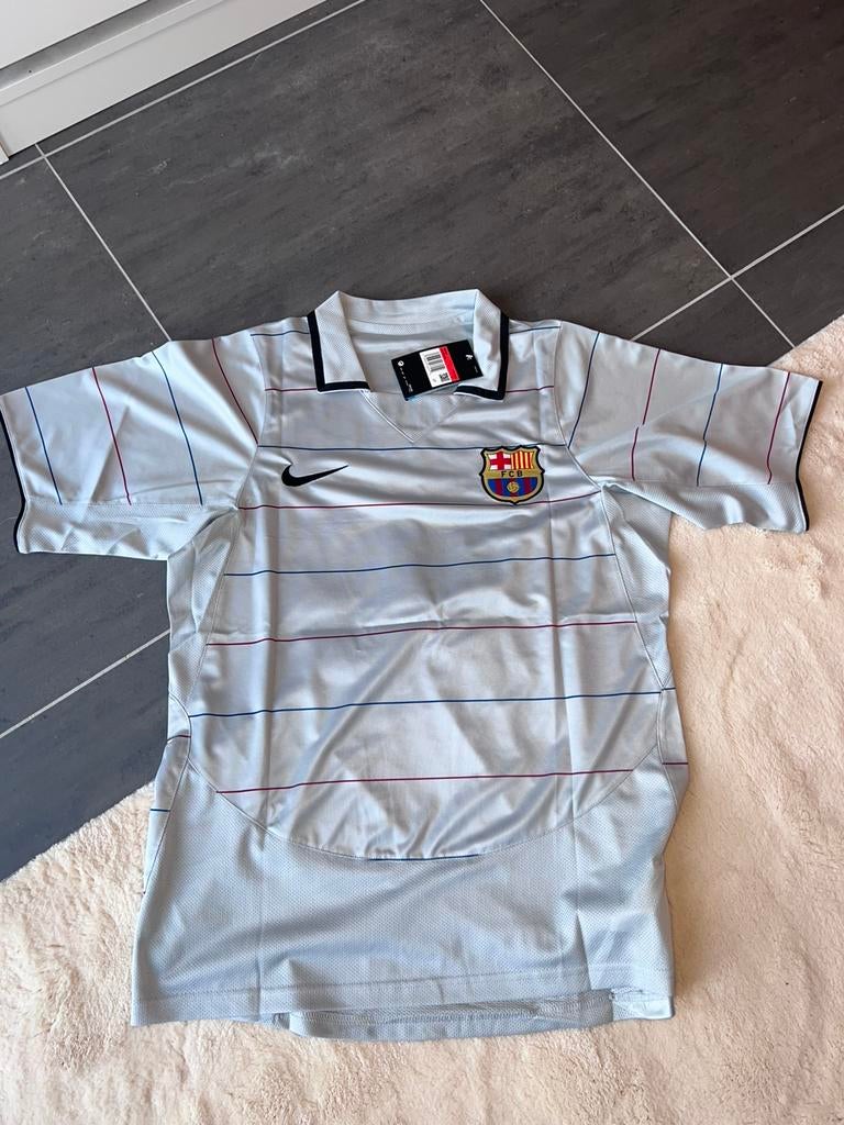 Ronaldinho nummer 10 shirt size L @FC Barcelona 03-04, Enlèvement ou Envoi, Comme neuf