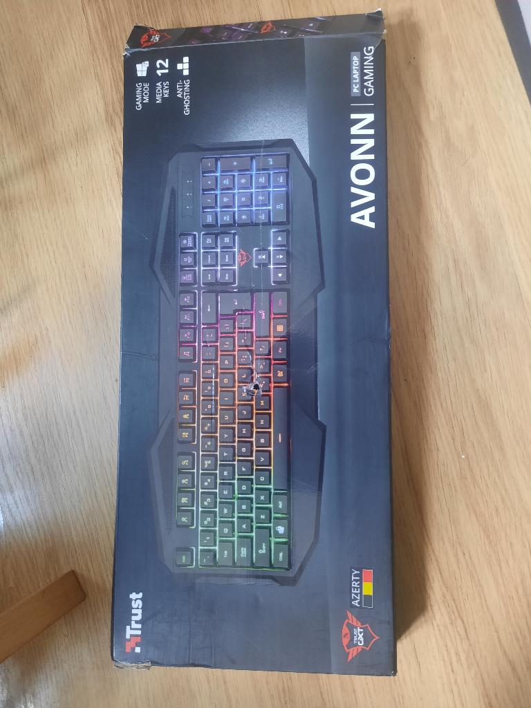 Trust GXT 830-RW Avonn, Enlèvement ou Envoi, Azerty, Utilisé, Trust