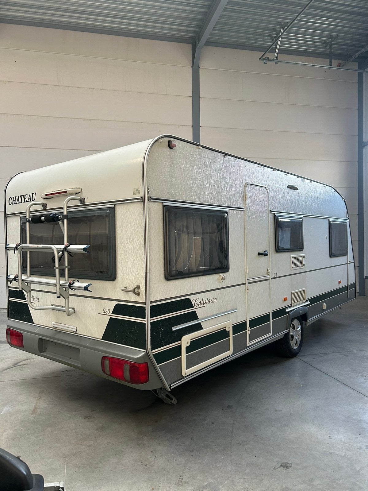 Lits superposés Caravan Chateau, Caravanes & Camping, Caravanes, Particulier, jusqu'à 6, 1000 - 1250 kg, Banquette en rond, Chateau