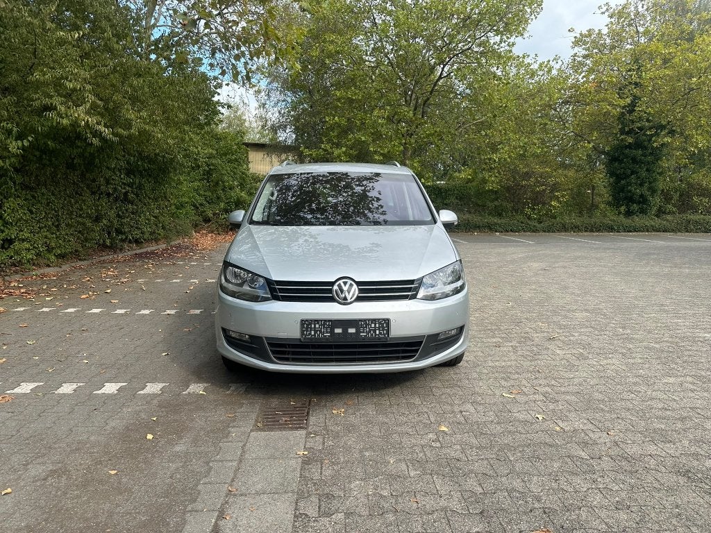 VW Sharan 2.0 TDI DSG ALLSTAR 7 Places –Navi – Historique VW, Argent ou Gris, Achat, Entreprise, Carnet d'entretien