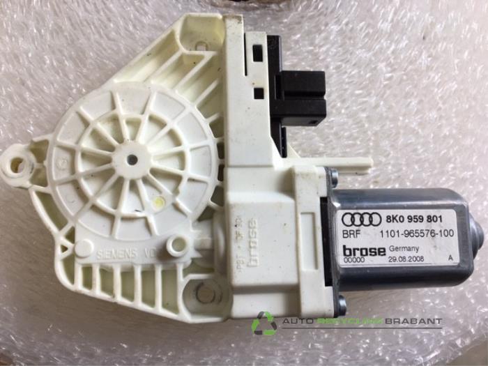 Moteur de vitre portière d'un Audi A4, -, 3 mois de garantie, Utilisé, -