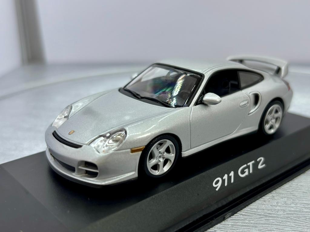 1:43 Porsche 911 GT2, Enlèvement ou Envoi, Comme neuf, MiniChamps