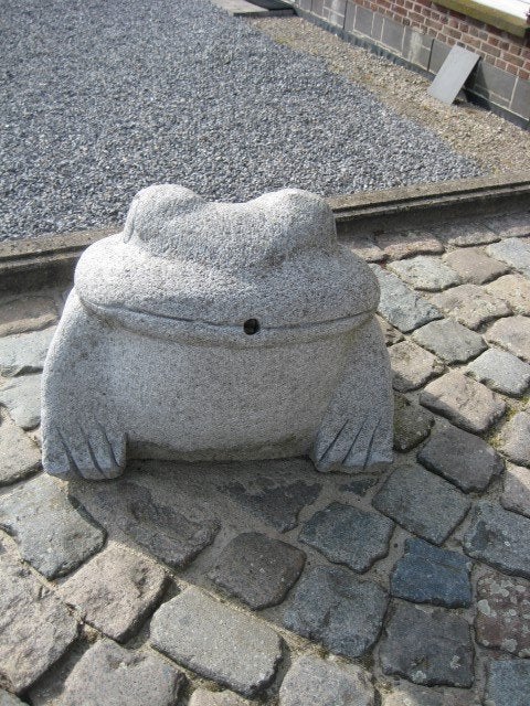 Granieten Kikker met spuitgat voor eventueel fontein nieuw, Tuin en Terras, Ophalen, Nieuw, Graniet, Fontein