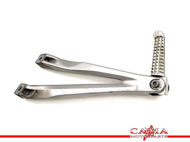 REPOSE PIEDS SUPPORT ARRIÈRE GAUCHE Yamaha, Motos, Dhr. S. di Majo, Utilisé, Info@cama-motorparts.nl, P.J. Troelstraweg 8 8
3144 CX  MAASSLUIS, NL