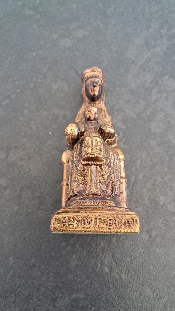Miniatuurbeeldje Zwarte Madonna van Montserrat, Ophalen