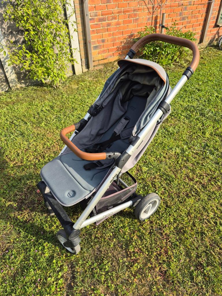 Buggy Mutsy Nexo, Enfants & Bébés, Buggys, Ombrelle, Enlèvement