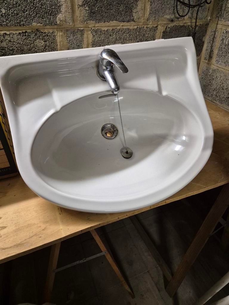 Évier complet 59cm x 47cm, Maison & Meubles, Utilisé, Lavabo ou Évier