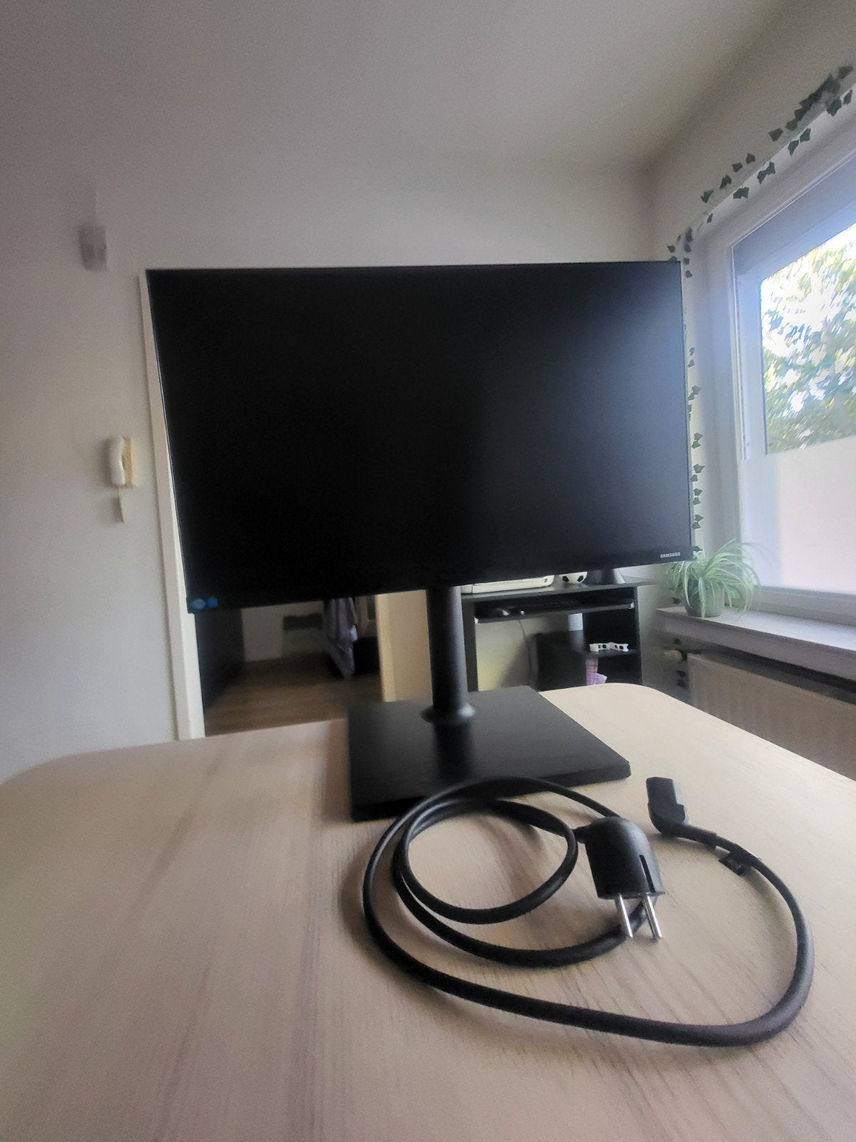 Samsung F24T450FQU - Full HD IPS Monitor - 24 inch, Ophalen