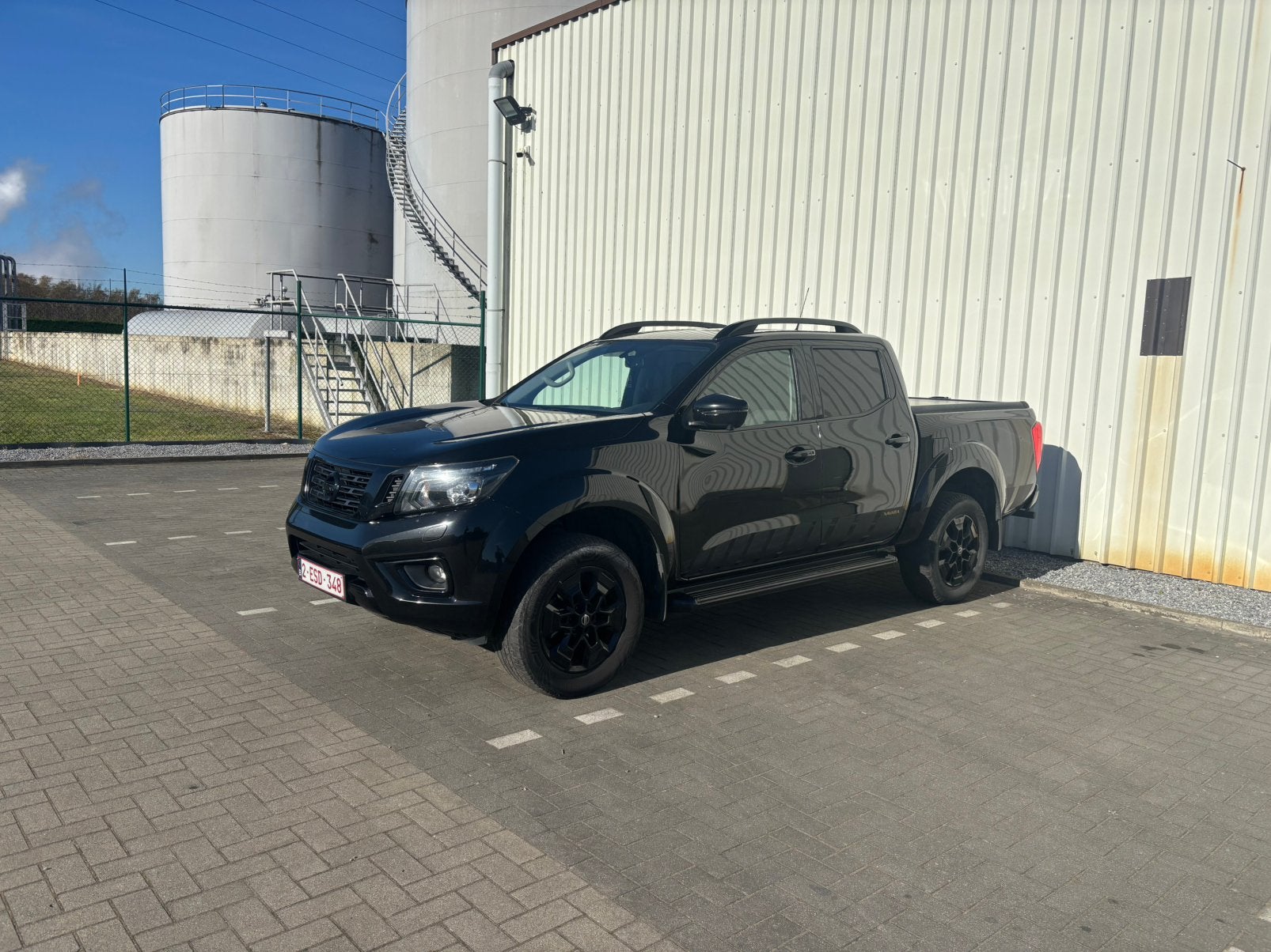 Nissan n guard, Euro 6, Noir, Automatique, Particulier