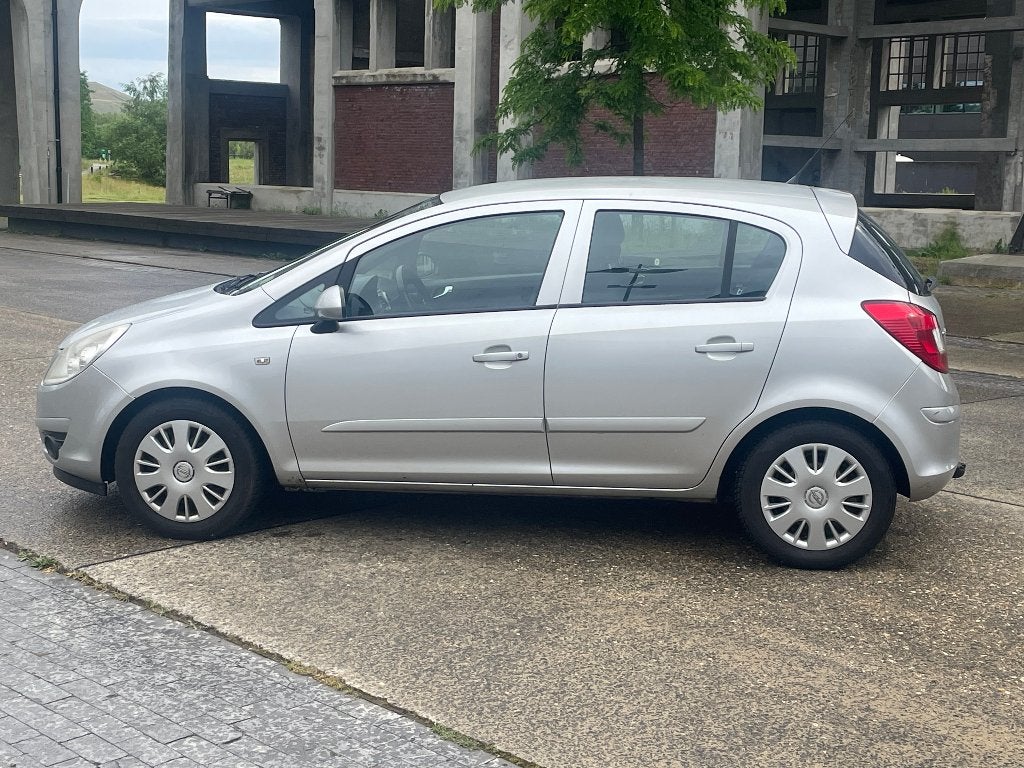 OPEL CORSA 1.4 BENZINE BLANCO GEKEURD VOOR VERKOOP, Auto's, Voorwielaandrijving, 5 deurs, Particulier, Euro 4