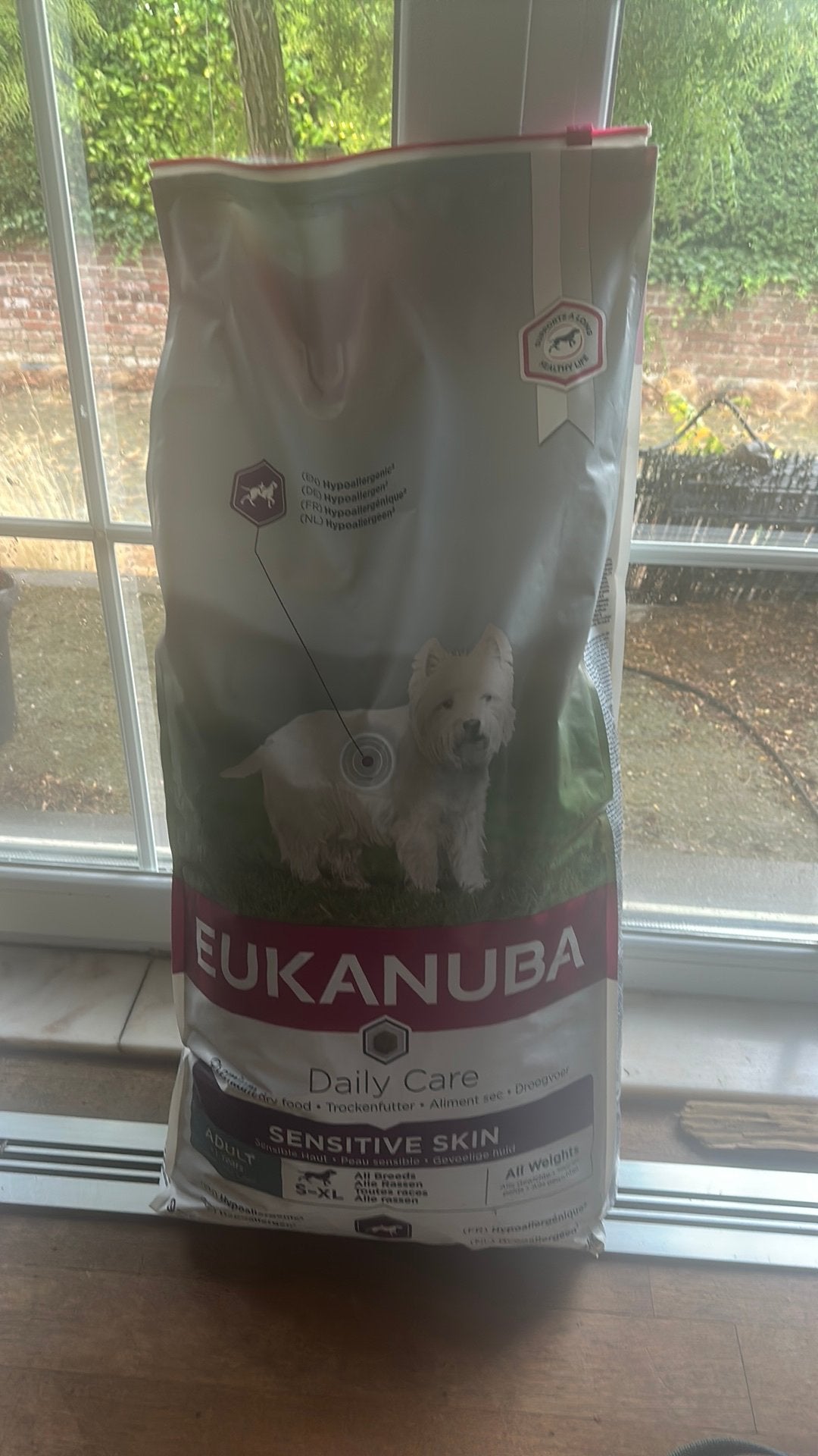 Hondenvoer Eukanuba sensitive skin, Ophalen, Hond